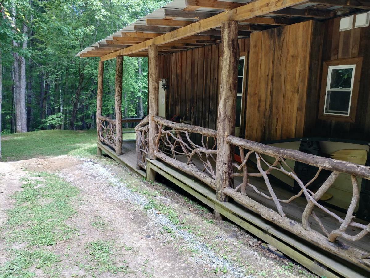 Arrowmont Stables & Cabins Cullowhee Exteriör bild
